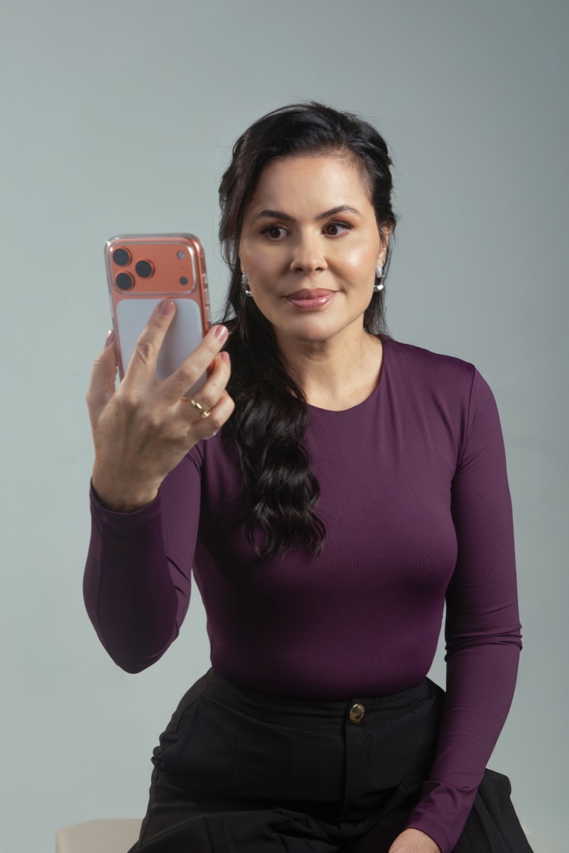 Mônica Faria - Profissional